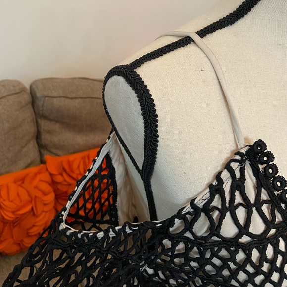 ❣️🆕Xtaren Lace/Cutout Romper❣️ - Picture 7 of 13